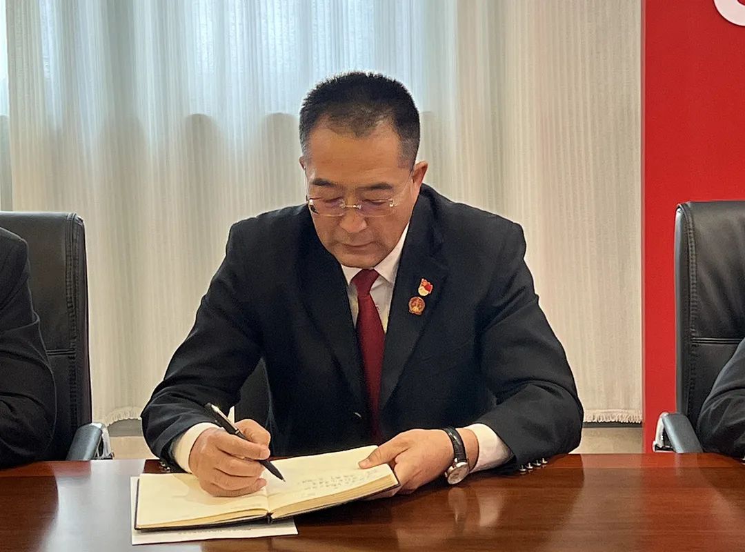 主题党日苏尼特右旗人民法院党支部召开双百攻坚行动再安排再部署主题