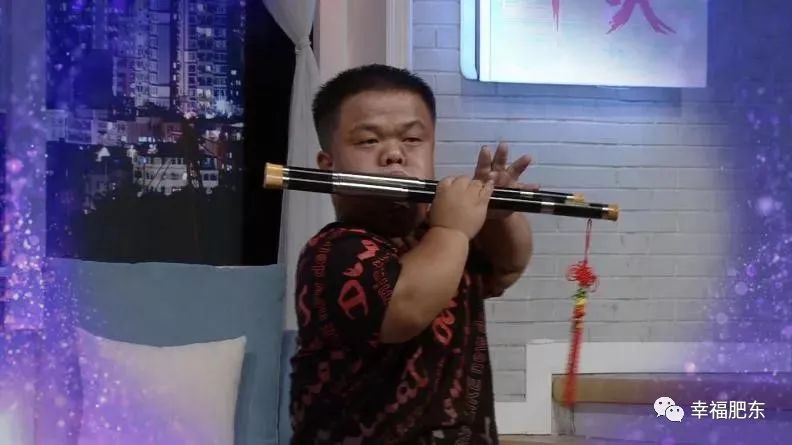 央媒点赞！合肥这个身高11米小伙靠自己开4家公司