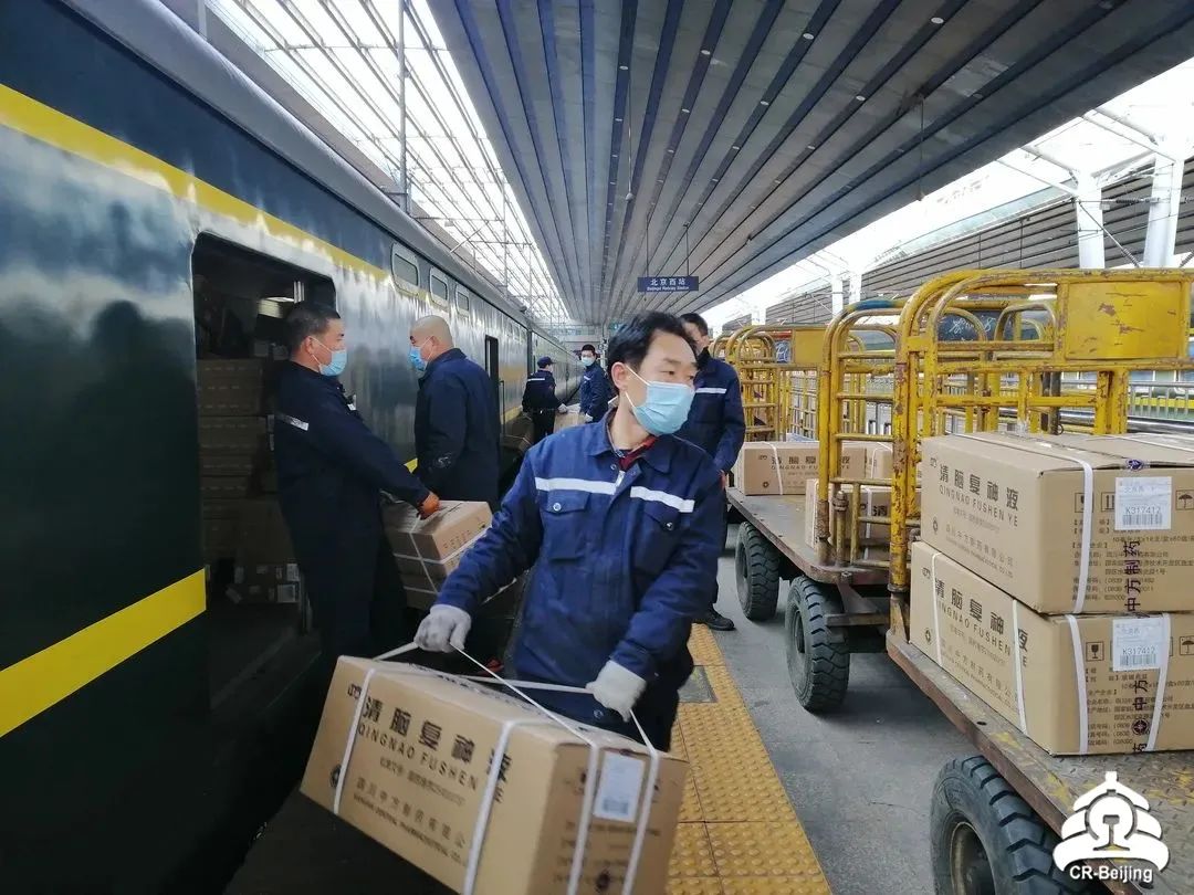 包装,车厢的防护措施并明确列车装运行包的对客车代行李车的作业方案