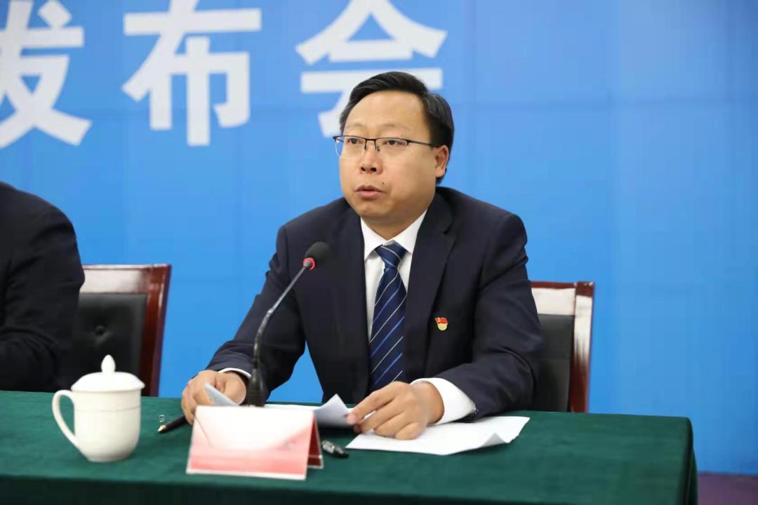 程玉峰表示,在"访万家帮万企解万难"活动中,新河县聚焦经济社会发展各