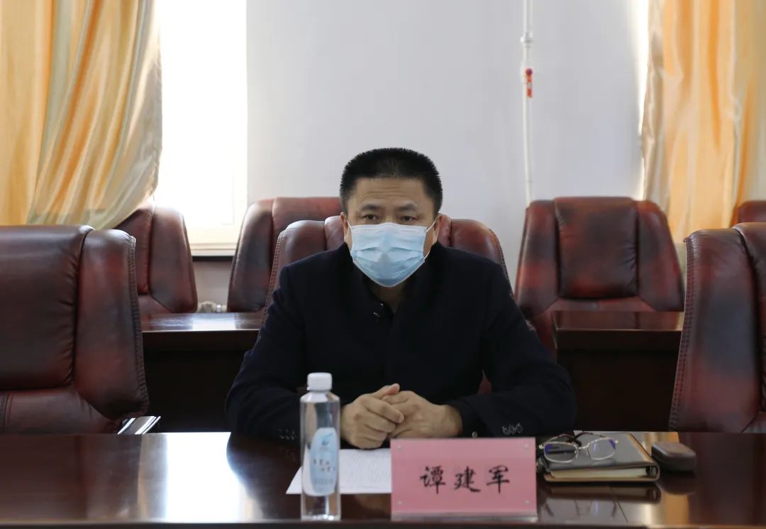 林业集团公司人力资源开发处处长谭建军以《学习抗联精神 牢记使命
