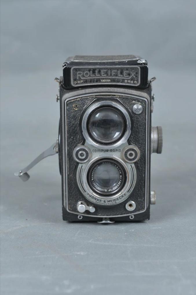 1949年周海婴用禄莱福来牌相机61夏磊讲述