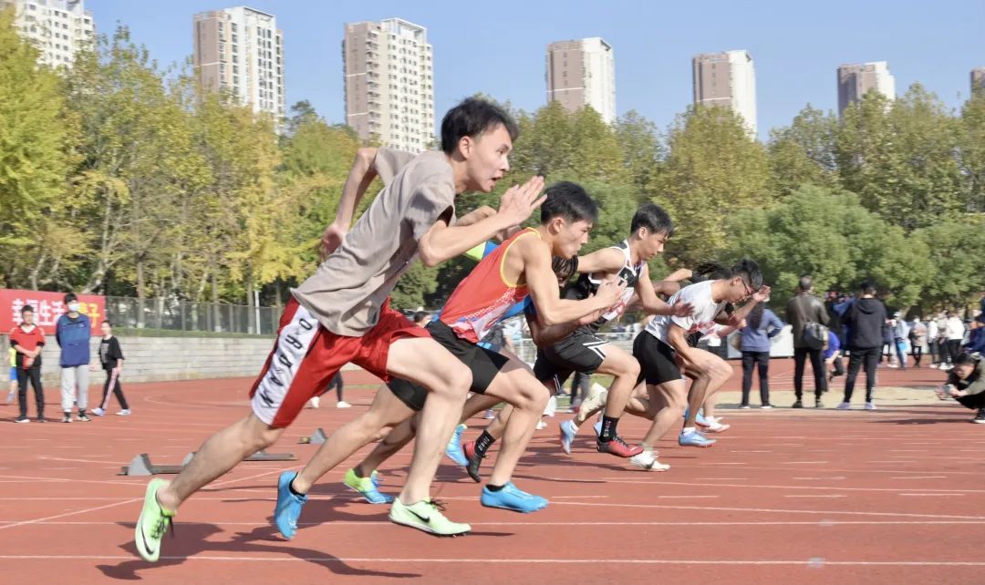 奔跑吧少年江苏大学第二十届运动会来了