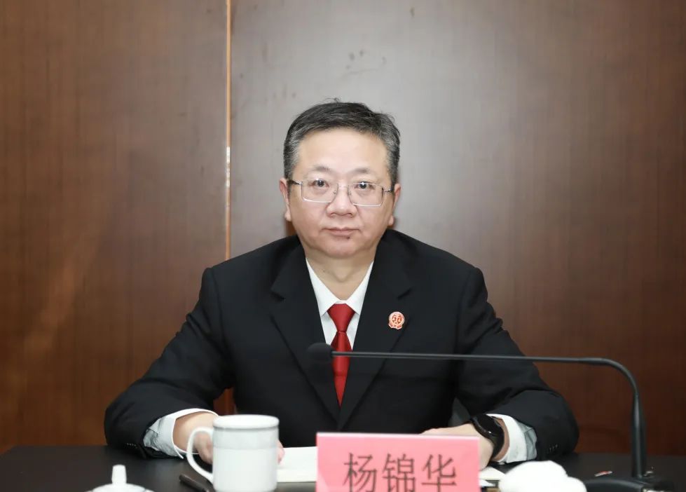 靖江法院召开中层以上干部会议宣布主要领导调整决定