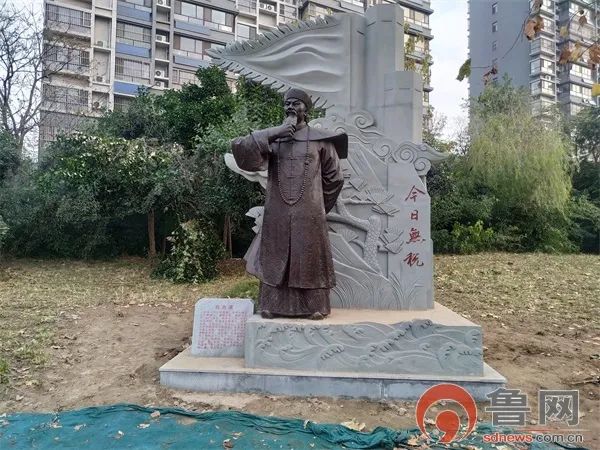 聊城城区一小公园历史名人雕塑简介疑出现历史错误