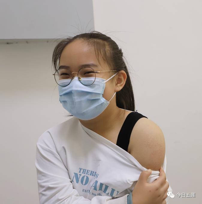 五莲萌娃打苗苗现场全是表情包