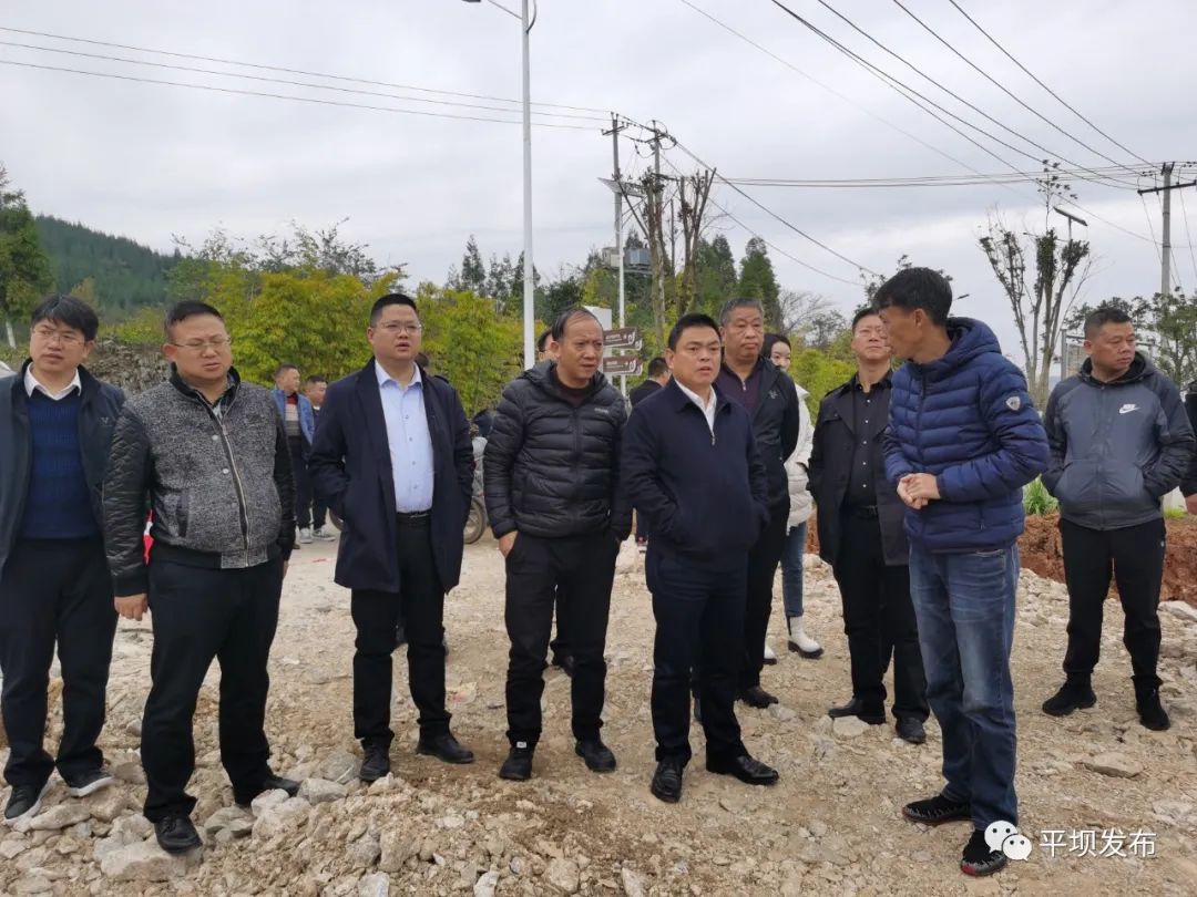 唐友波到贵州华兴玻璃有限公司调研74贵州省关工委专项督查组到平坝
