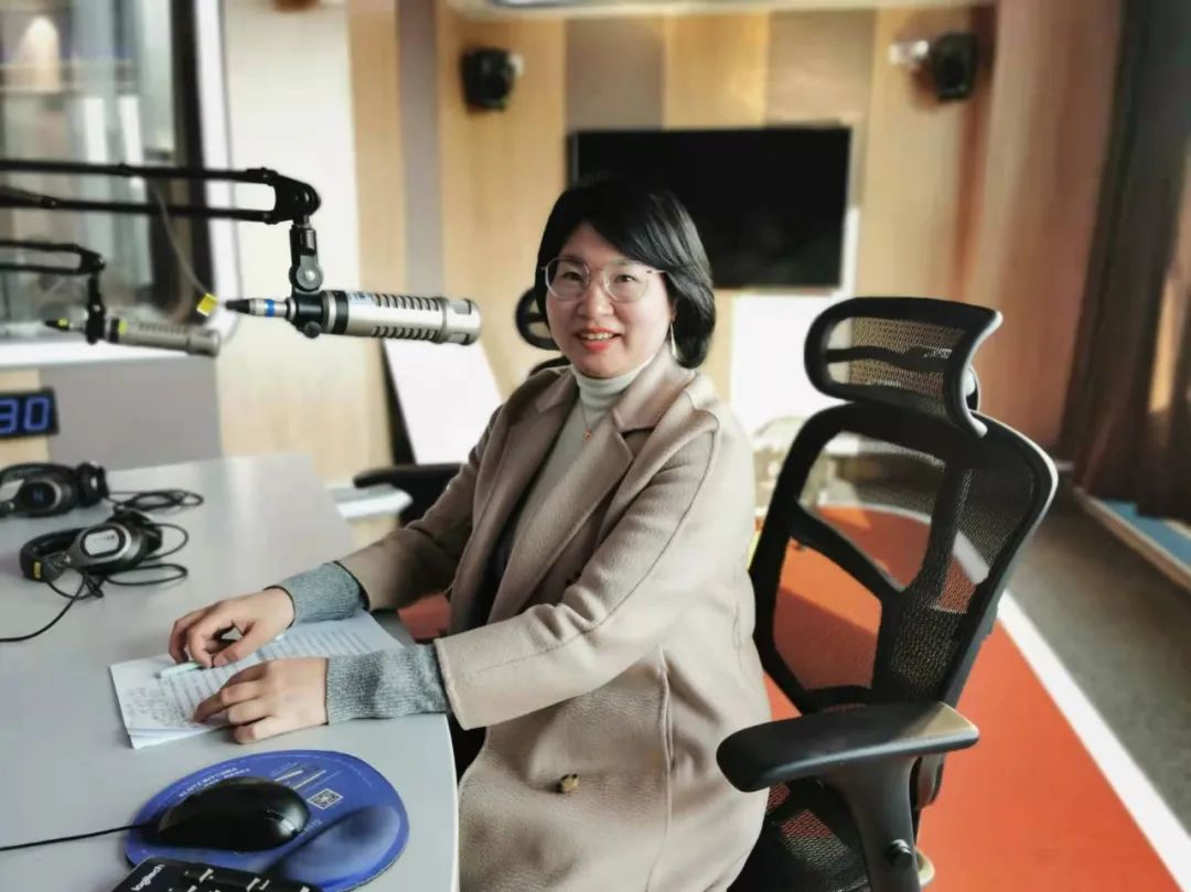 本期的健康有道邀请到我院儿科杨芳医生,就宝贝的睡眠问题和家长们