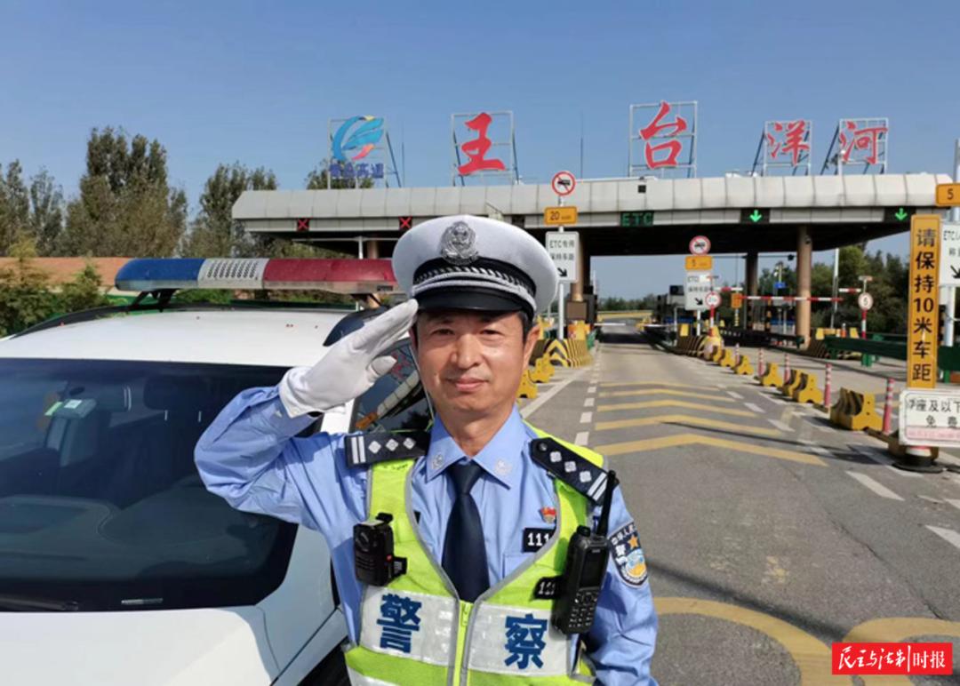 省青岛市公安局交通警察支队同三高速公路大队二中队中队长李涌烈士