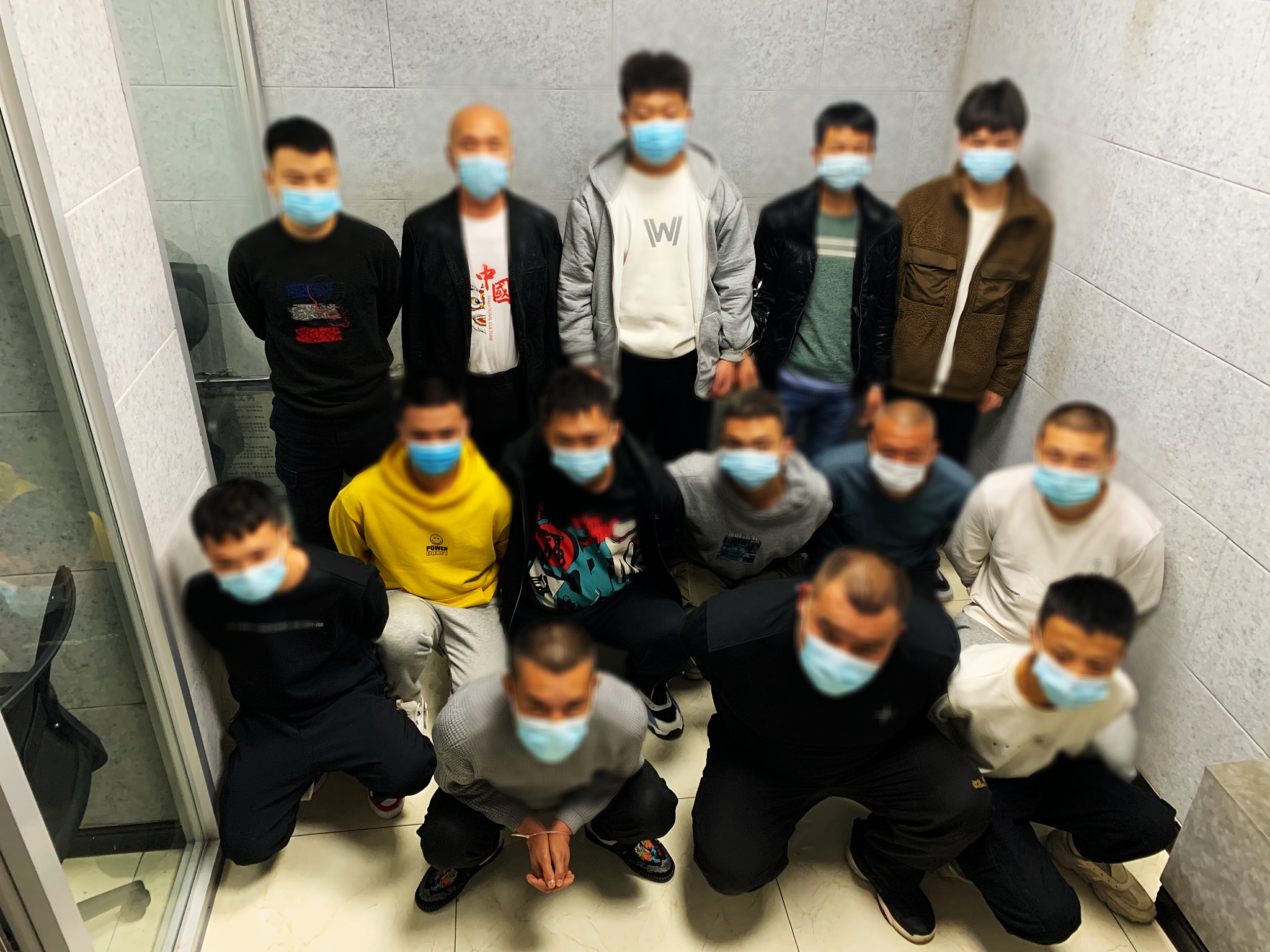 哈市警方雷霆出击捣毁一个作案团伙为电信网络诈骗犯罪集团洗钱的14人