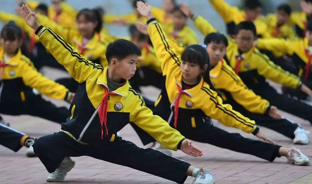 习练武术操青春活力炫动校园