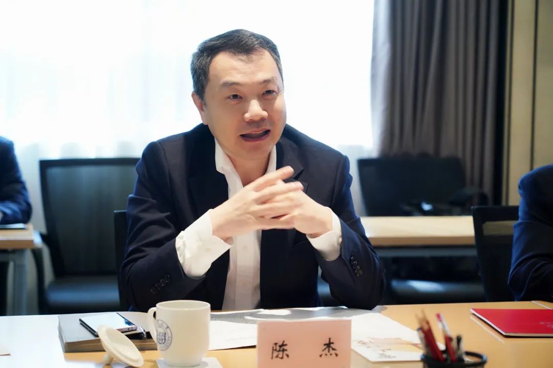 同济大学党委副书记,校长陈杰主持会议,他表示,同济大学得名于宝山