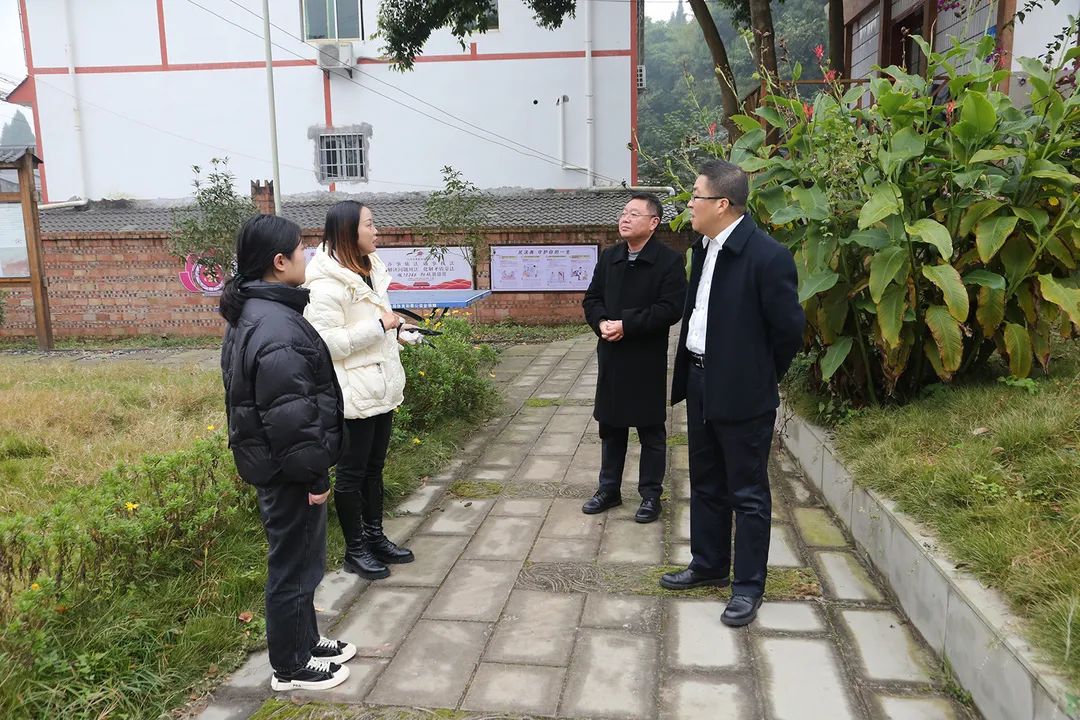 杨光明到远觉镇调研乡村振兴工作