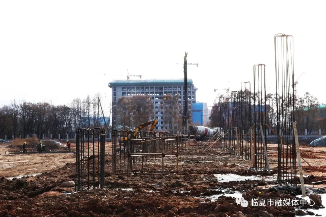 臨夏市河州中學建設項目位於臨夏市南龍鎮羅家灣村,項目一期規劃佔地