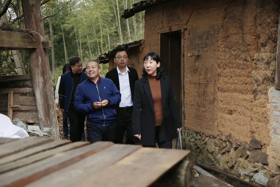 武夷山检察武夷山市人民检察院代理检察长走访慰问结对帮扶对象