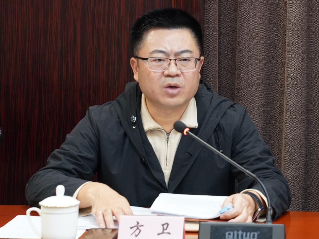 找准定位奋发有为增光添彩奉贤区房管局召开党组中心组学习扩大会议