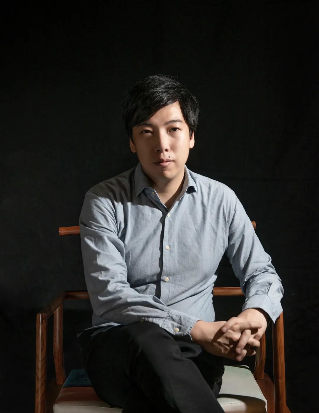 钟之岳旅新青年笙,古琴演奏家作曲家现为中国民族管弦乐学会笙专业