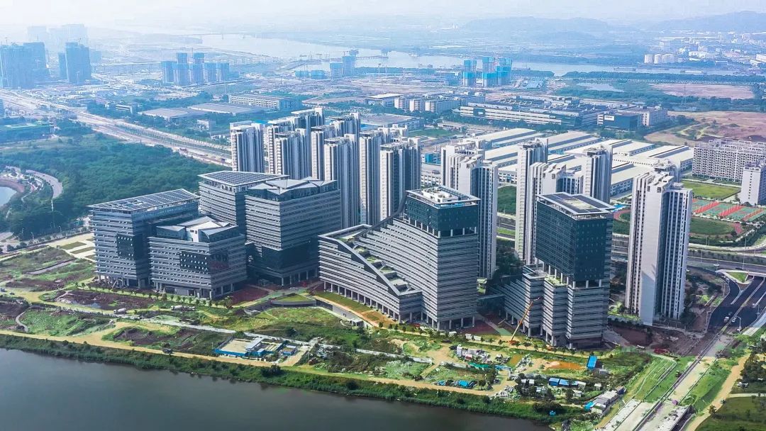 推进高质量发展翠亨新区召开学习贯彻党的十九届六中全会精神干部大会