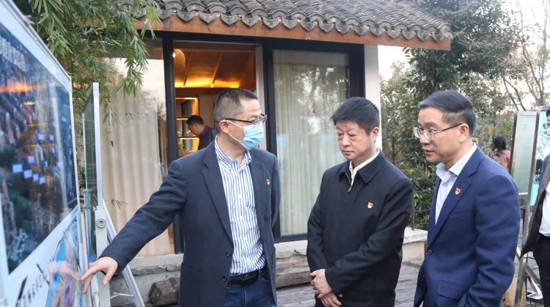 市委常委,宣传部部长祝亚伟来盐调研文化工作