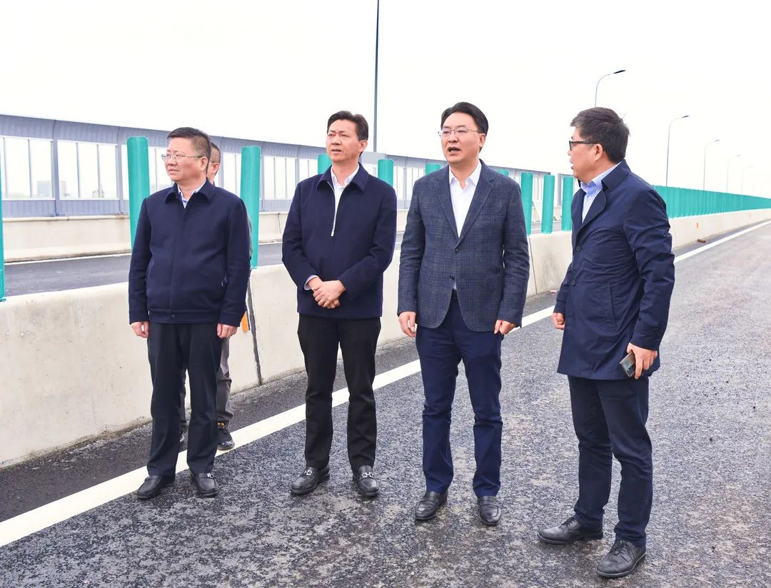 杨勇:全力以赴集中攻坚 力争胜陆公路早日建成通车