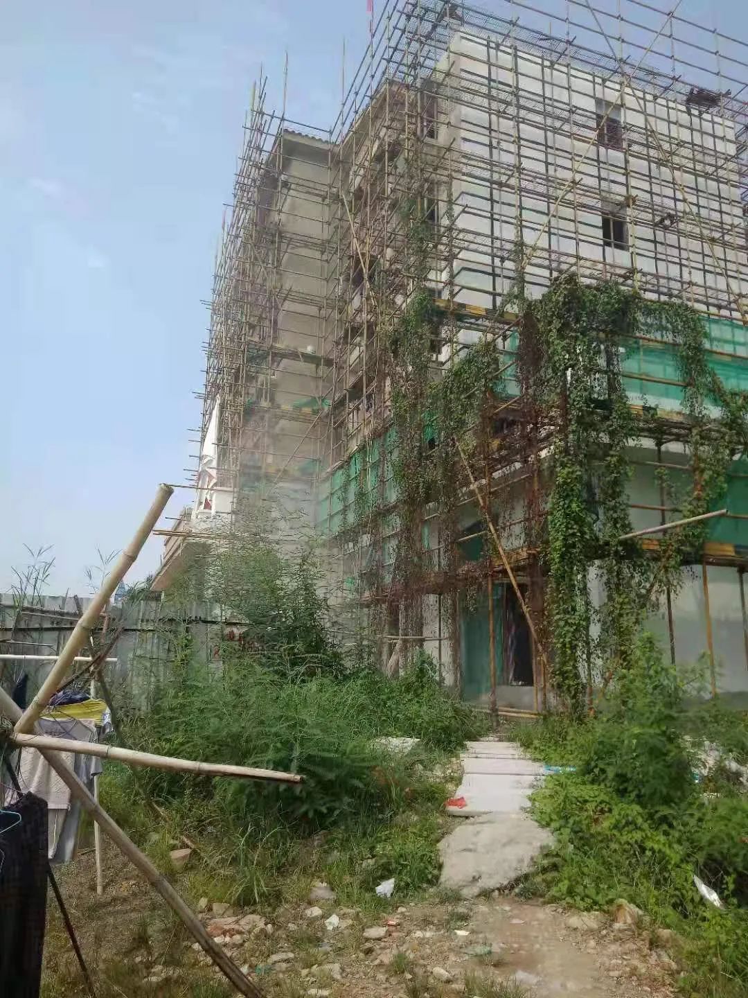 肇庆一小区烂尾楼成功复活业主欢天喜地住新房