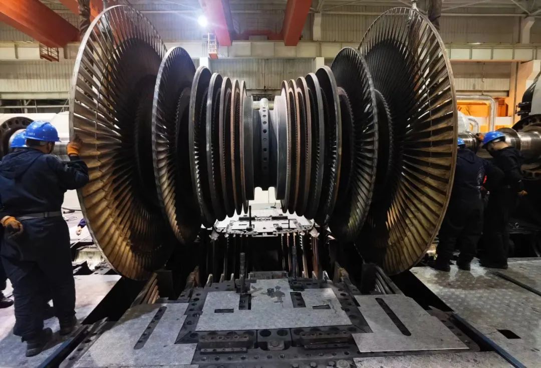 伊敏煤电公司丨4号机组a级检修迎来汽轮机自主解体检修重要节点