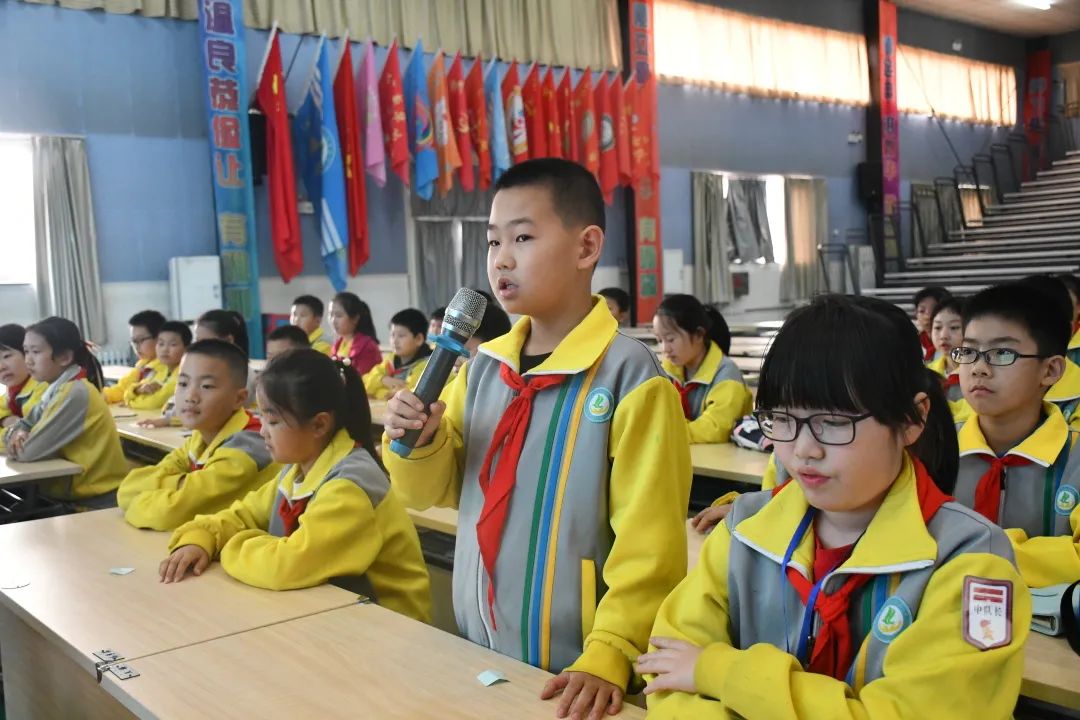 【创城进行时】新华小学举行"创建全国文明城市应知应会"答辩赛