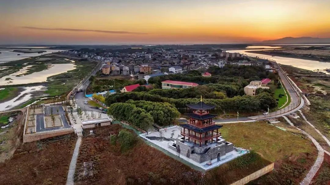 是世界a类候鸟保护区位于中国最大淡水湖鄱阳湖畔永修组团吴城镇尽情