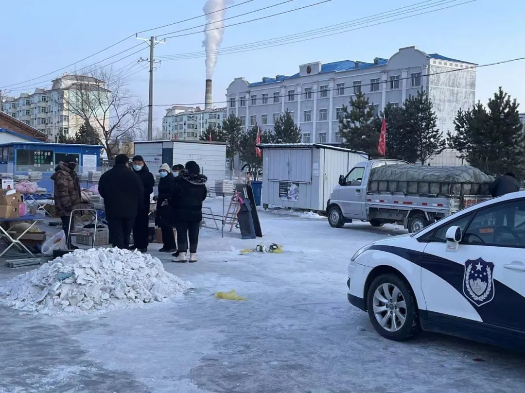 松岭区人民法院召开专题会议贯彻落实地区中院于世伟院