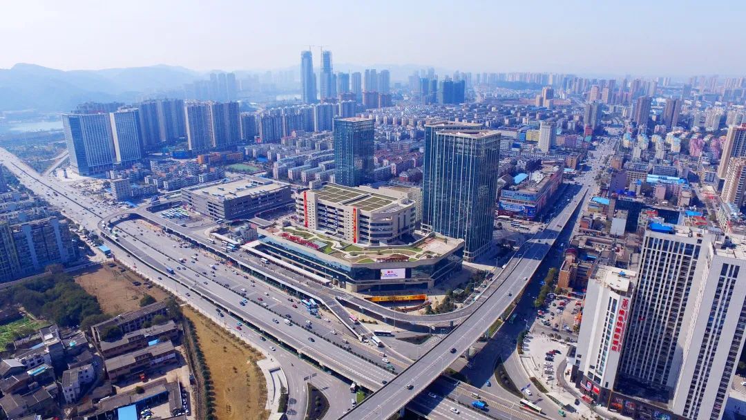 决胜四季度奋力推进五城同建望城坡街道全力助推经济社会高质量发展