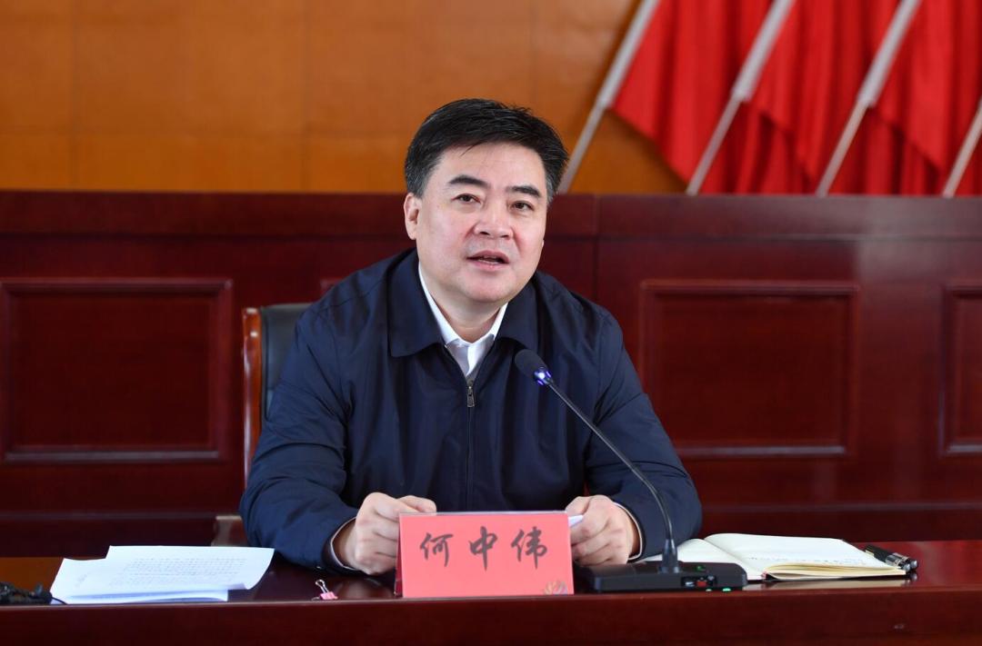 何中伟到定海区小沙街道宣讲党的十九届六中全会精神把全会精神转化为