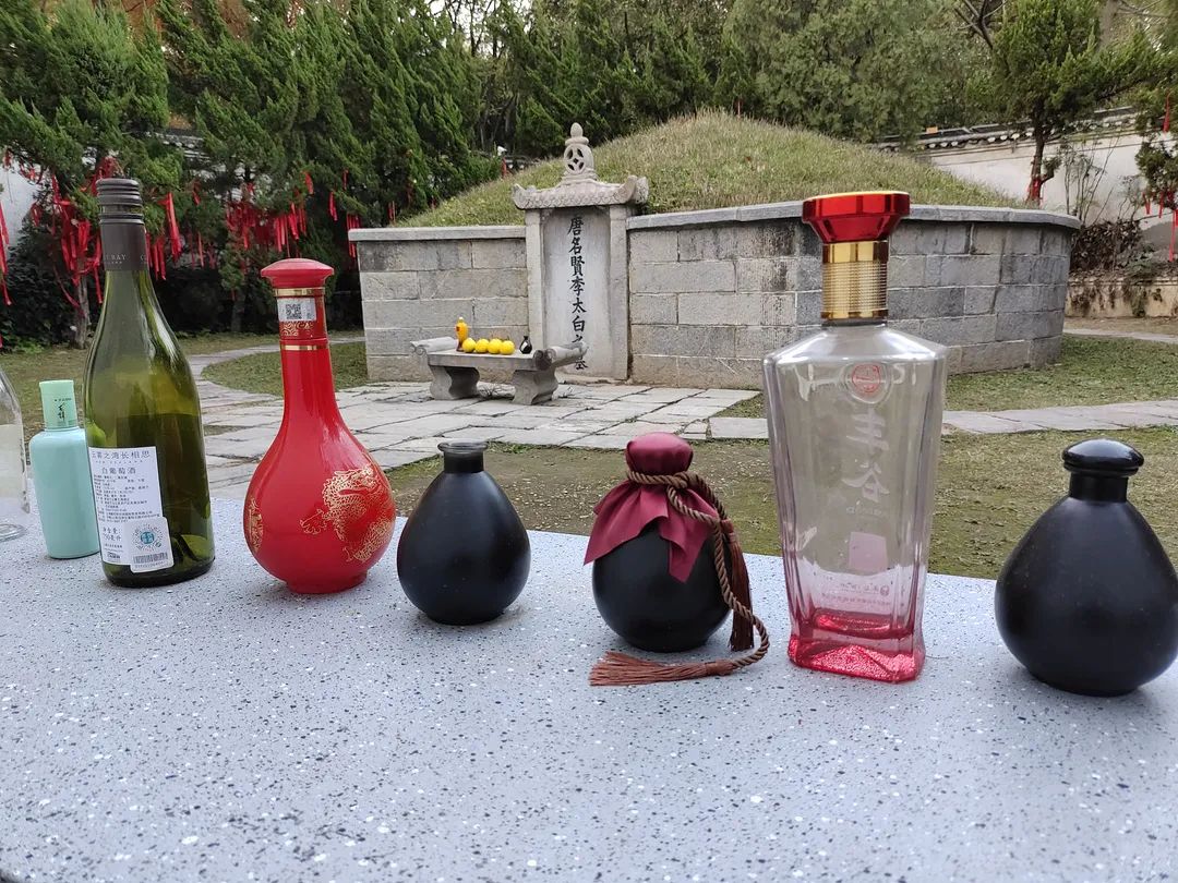 李白墓 摄影/王文生李白墓园秋景▲李白文化园 摄影/王文生五豁马