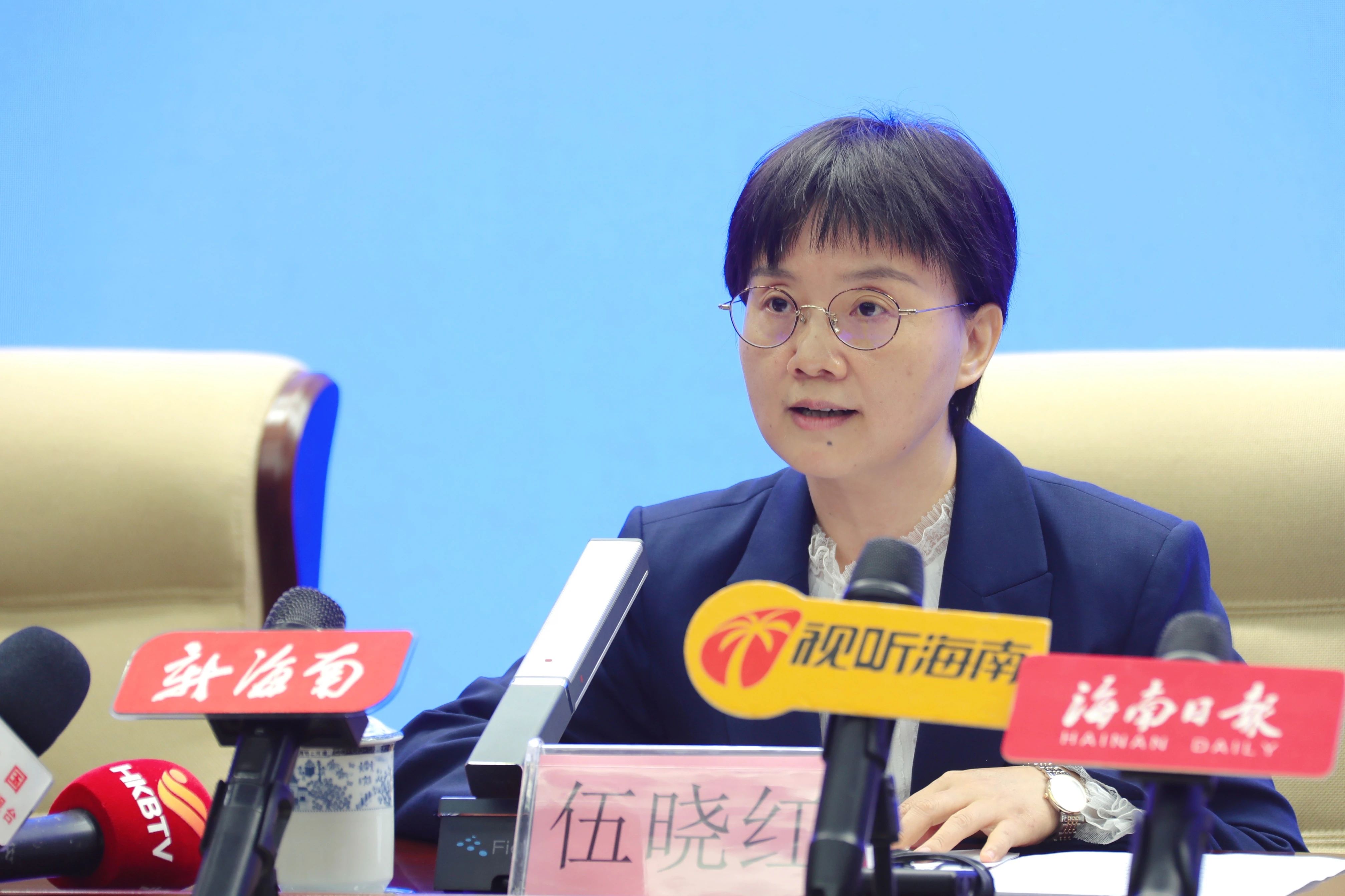 海南省农贸市场禁塑综合整治新闻发布会实录