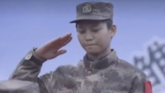 新时代中国女兵，好样的！张桂梅的学生在军区武场夺冠