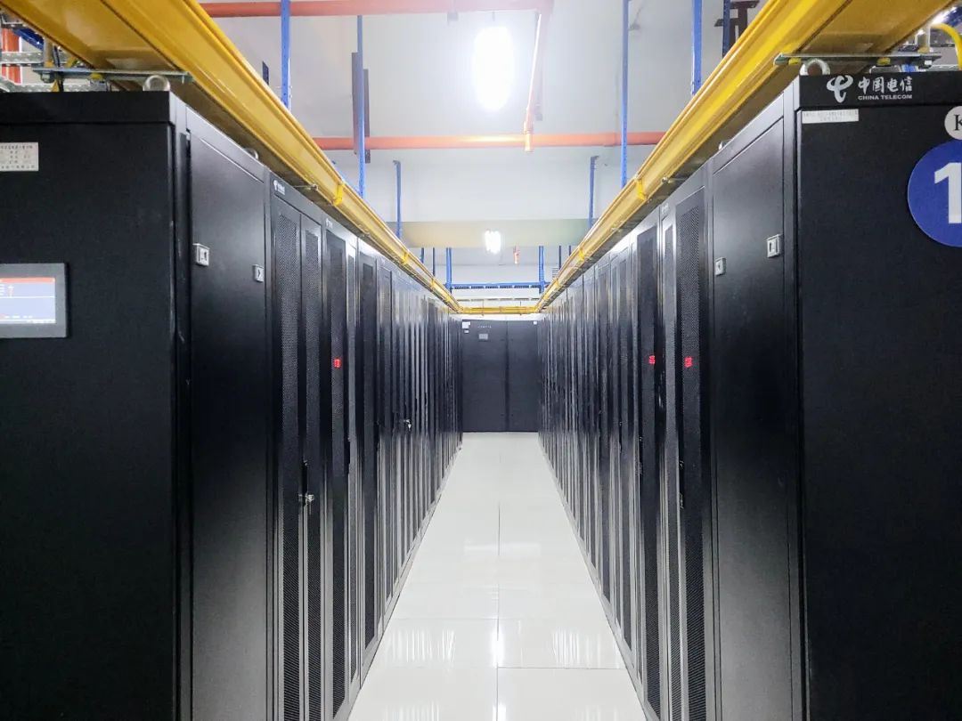 中国电信新疆公司5g核心网机房.