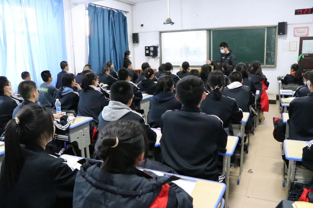 巴彦县第三中学图片