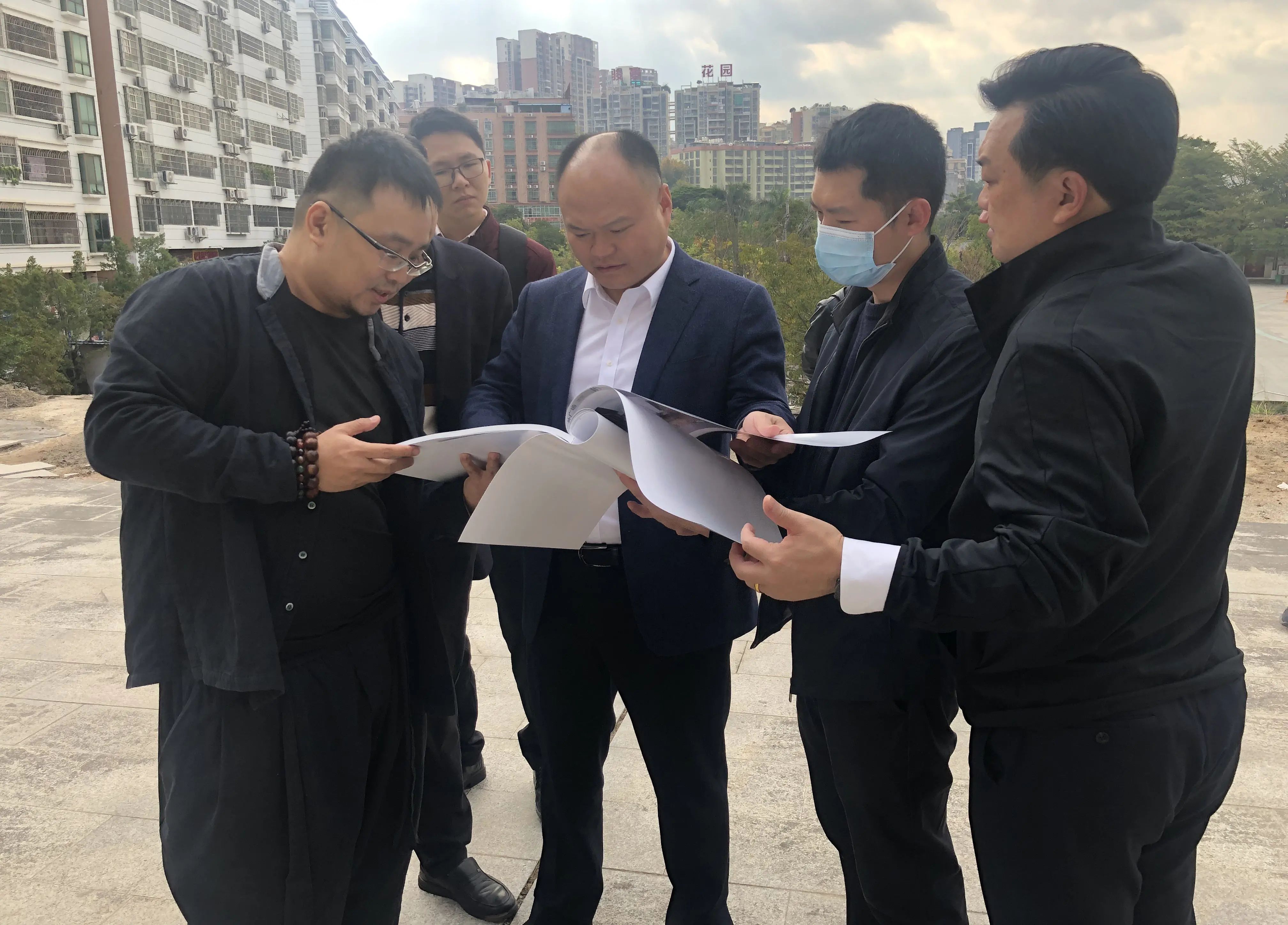 加快推进三馆项目建设打造龙川文化地标刘力现场调研时强调