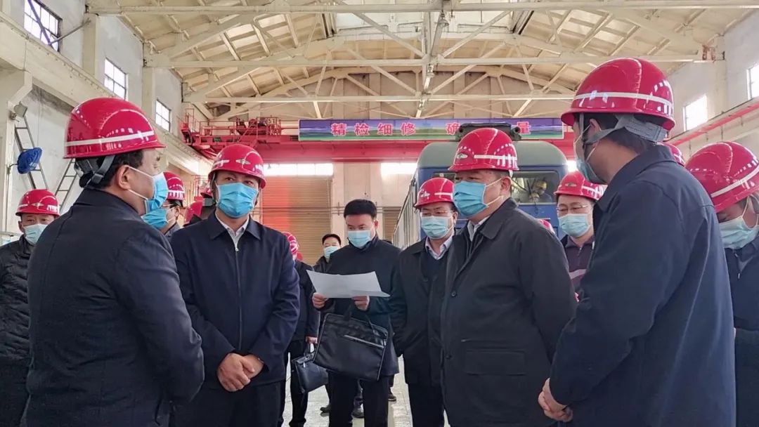 集团公司领导深入宝丰站区检查调研