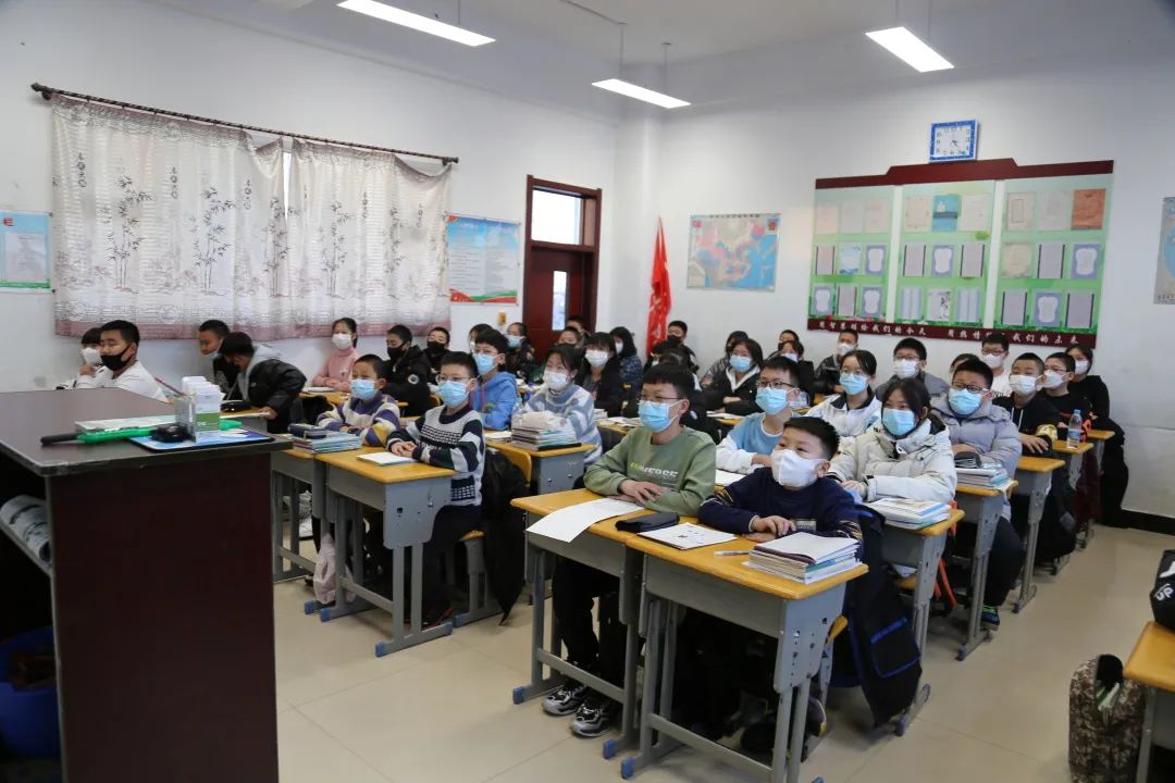 青冈县第六中学图片