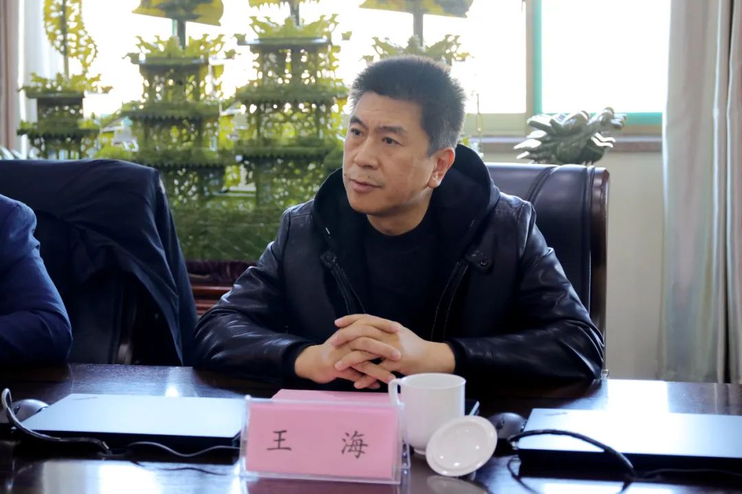 济南市图书馆副馆长王海介绍了济南市图书馆近年来工