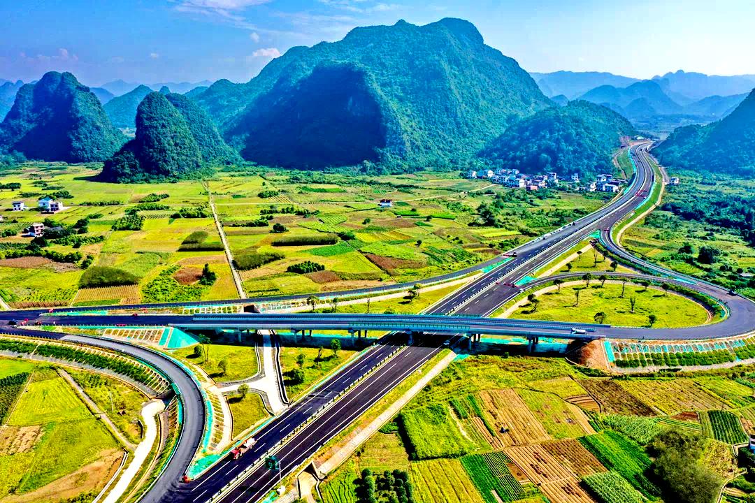 桂林至柳城高速公路通车啦15小时车程沿途风景美翻