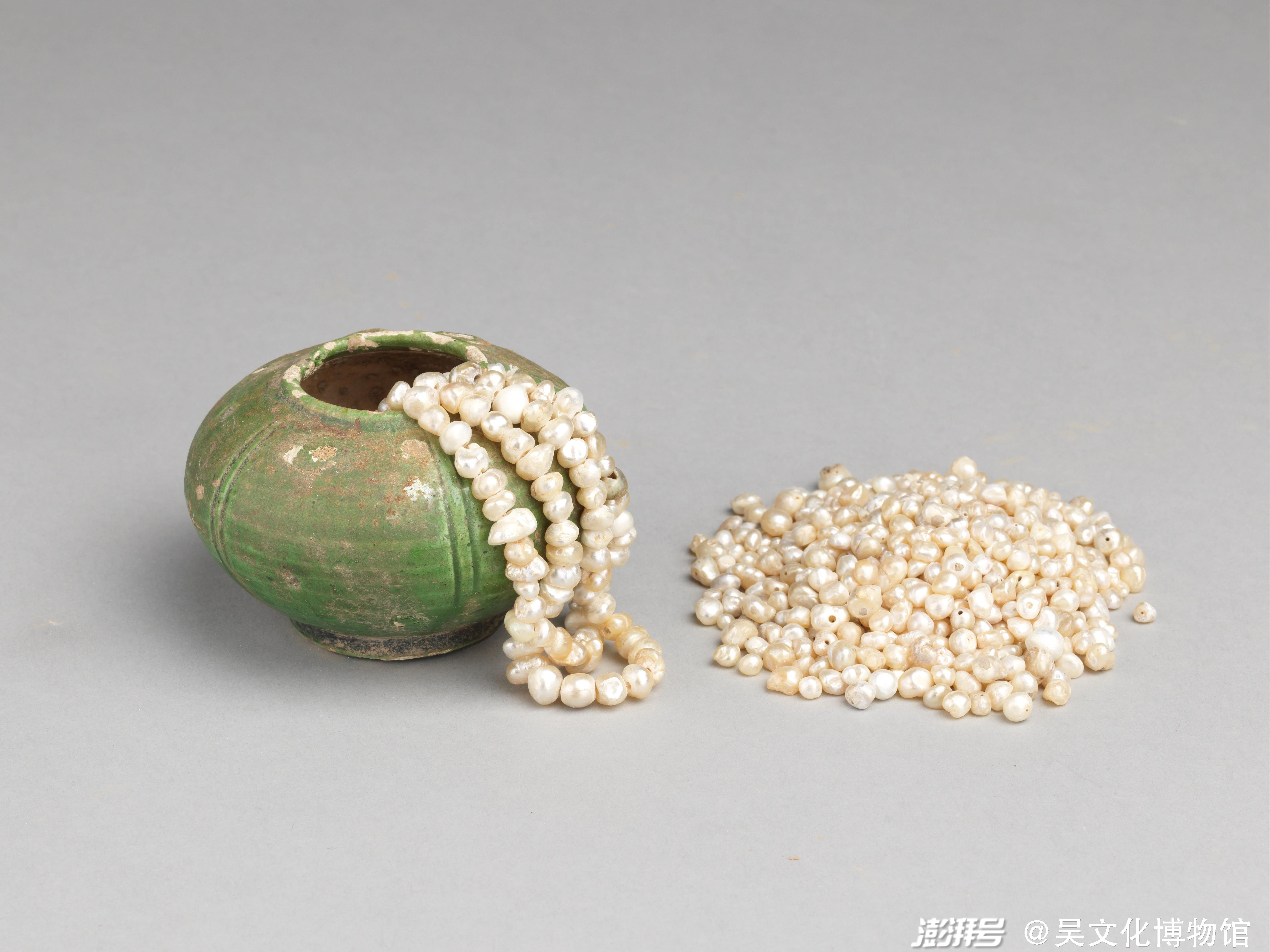 (唐)盛珍珠绿釉陶罐  ,西安博物院藏