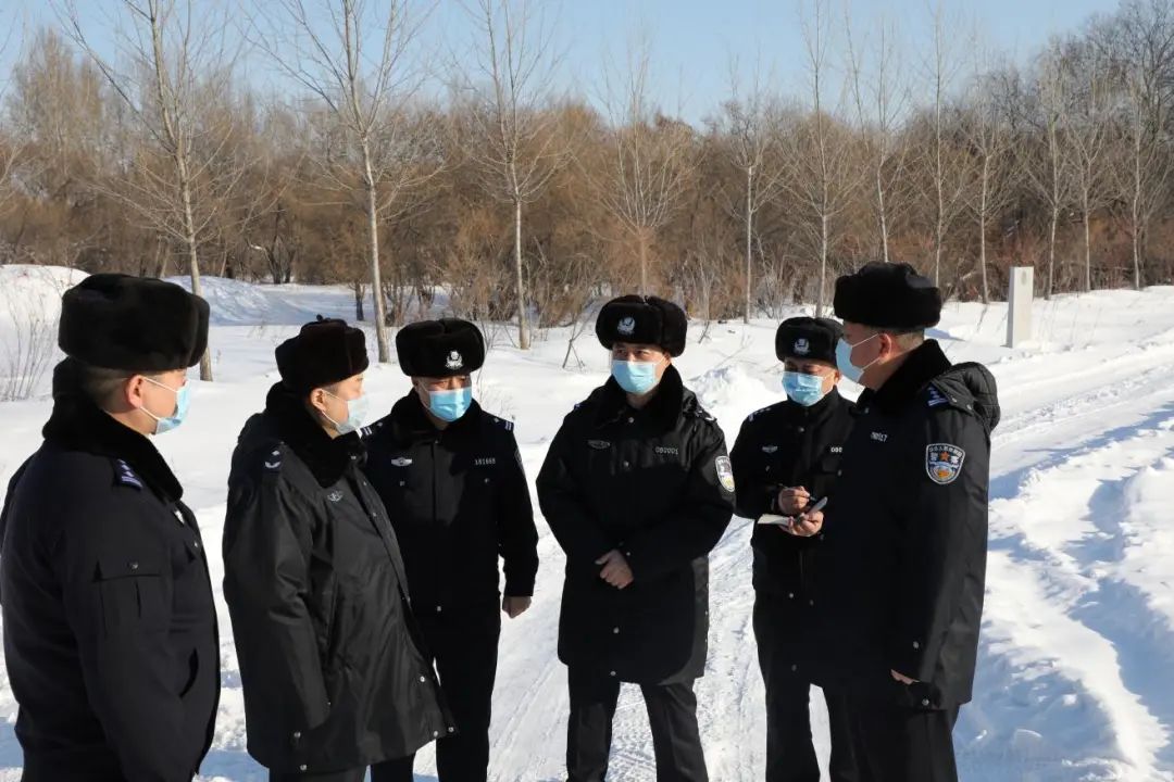 陈伟宏同志深入边境一线调研指导边境防控整治工作