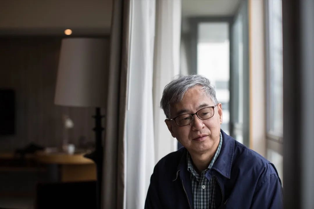 历史卸妆》葛兆光 文—写在前面的话最近葛兆光先生将过去的一些随笔