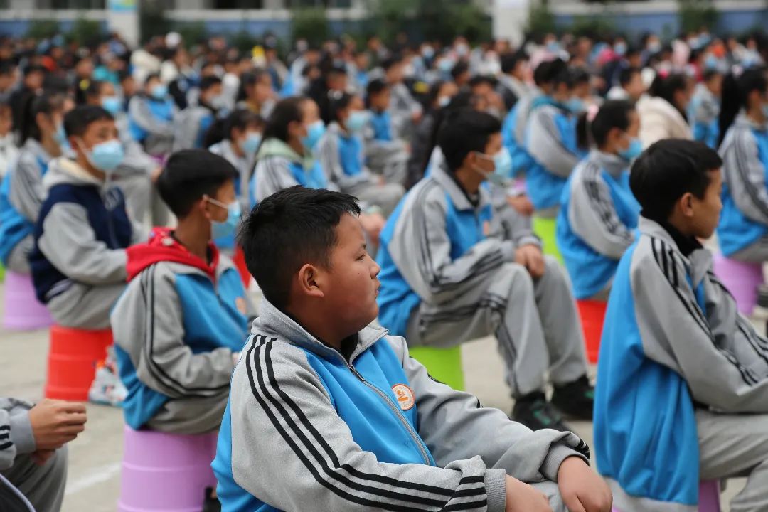 马兰之光丨开展124法治宣传传递法治好声音