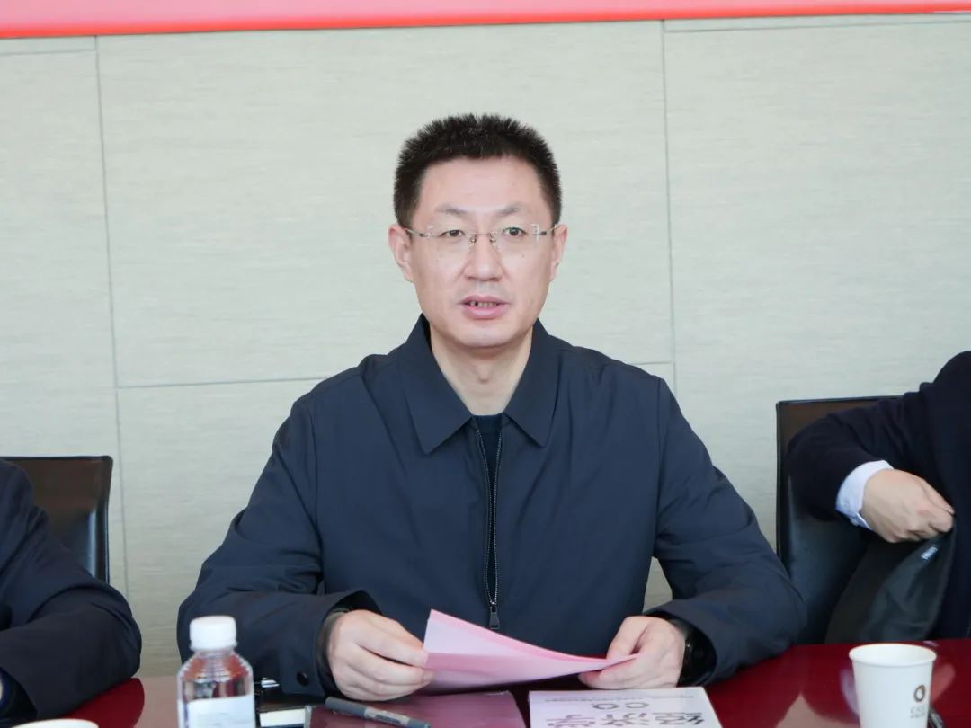 马正炜简要介绍了中金资本运营有限公司的发展历程和业务情况,表示将