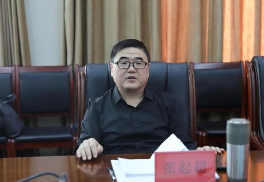 通辽市中院政治部主任张起超市编办副主任王红杰一行来
