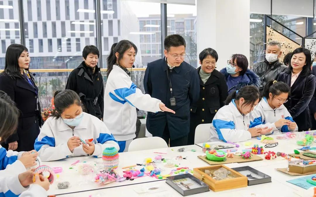 12月1日省市各级领导齐聚西安高新一中实