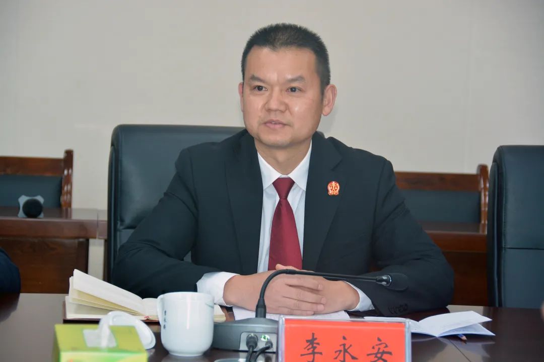 株洲中院党组副书记陈坚一行到渌口开展调研