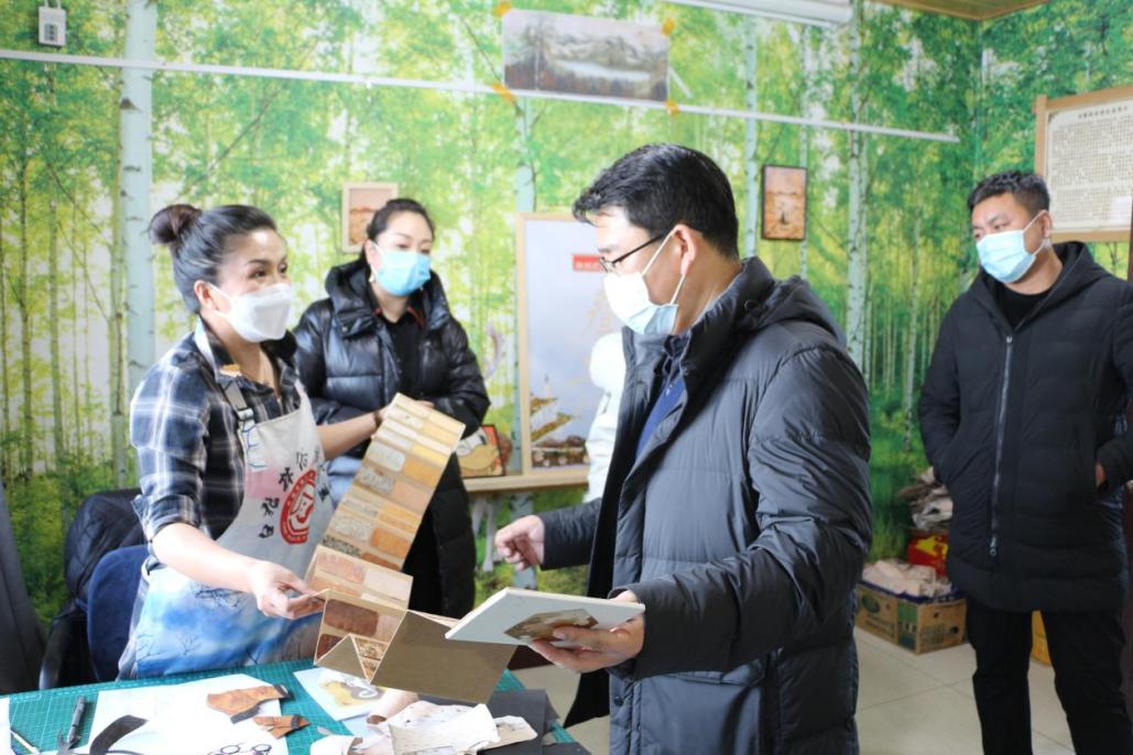 卢正春深入白狼镇开展"进企问需"活动